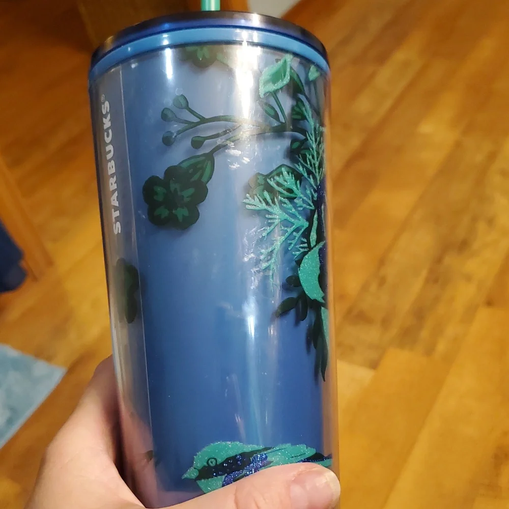 Starbucks 2022‎ Color Changing Blue Berry Corsage Christmas Floral Tumbler 24oz